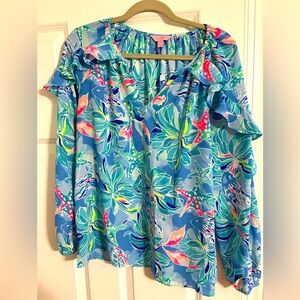 Lilly Pulitzer top size medium